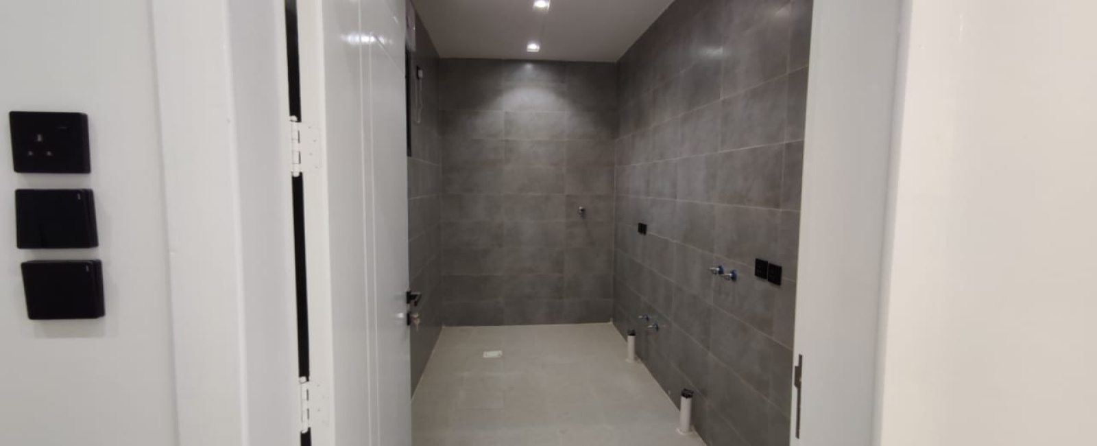 4 غرف النوم غرف النوم, ,6 BathroomsBathrooms,فيلا,للبيع,1043