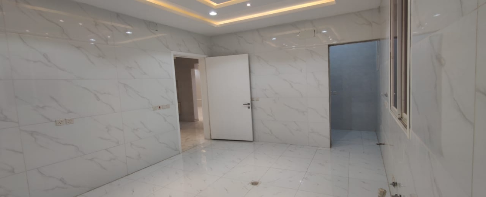 7 غرف النوم غرف النوم, ,7 BathroomsBathrooms,فيلا,للبيع,1044